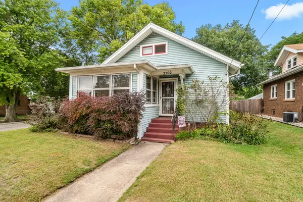 2302 Broadway, Rockford, IL 61104
