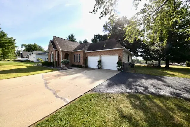 3804 Fairfield Road, Mount Vernon, IL 62864 - #2