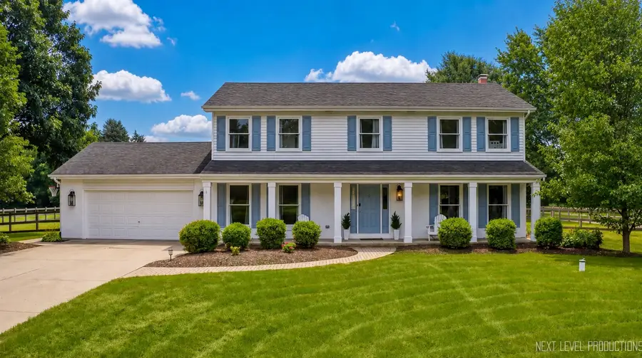40W679 White Fence Way, Saint Charles, IL 60175 - #2