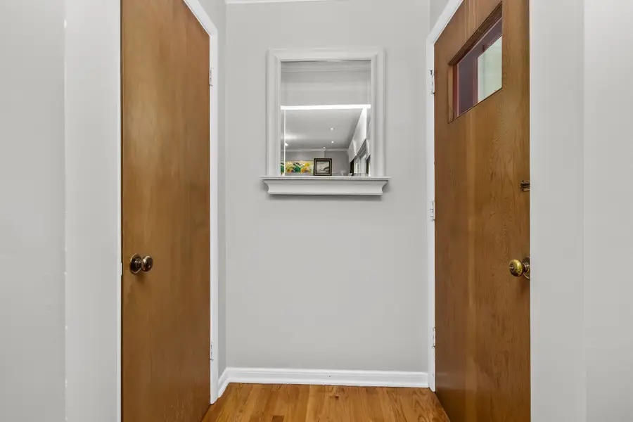 2761 Lincolnwood Drive, Evanston, IL 60201 - #2