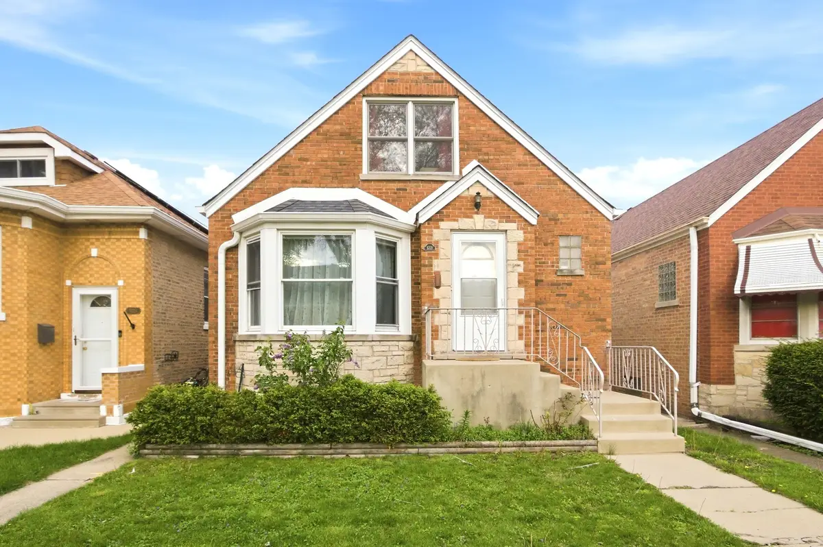 5221 N Marmora Avenue, Chicago, IL 60630 - #1