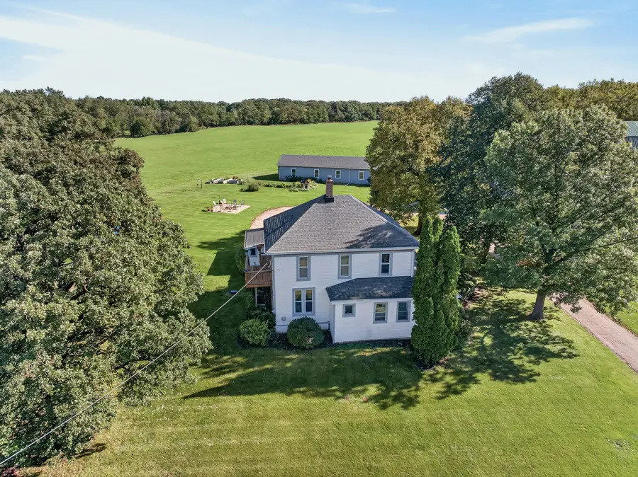 3208 S Country Club Road, Woodstock, IL 60098 - #2