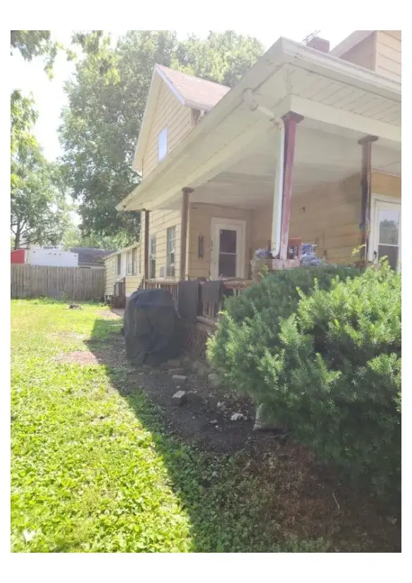 853 N Cedar Street, Galesburg, IL 61401 - #3
