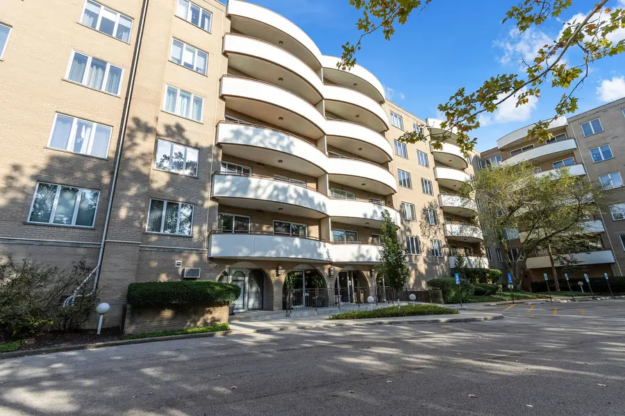 6400 N Cicero Avenue #416, Lincolnwood, IL 60712 - #2
