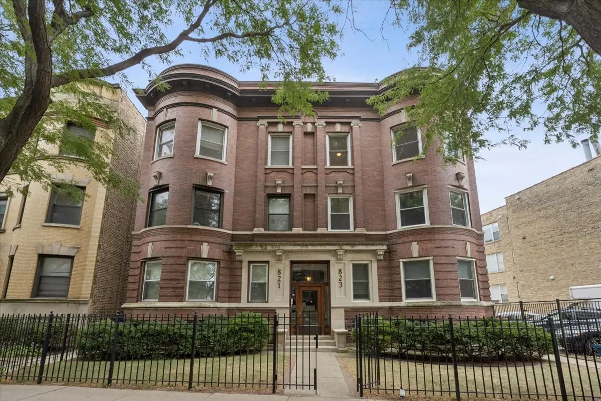 823 W Belle Plaine Avenue #3, Chicago, IL 60613 - #1