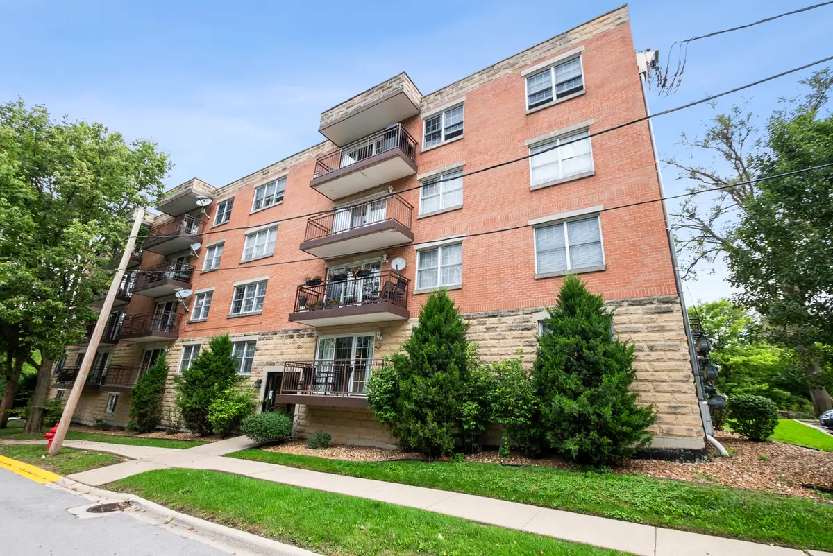 8733 Willow Boulevard #1C, Willow Springs, IL 60480 - #1