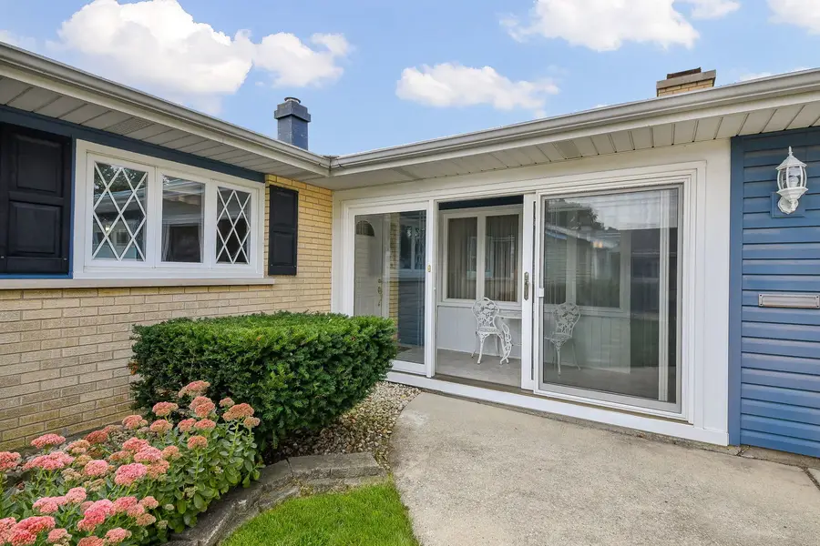 337 W Edson Place, Lombard, IL 60148 - #3