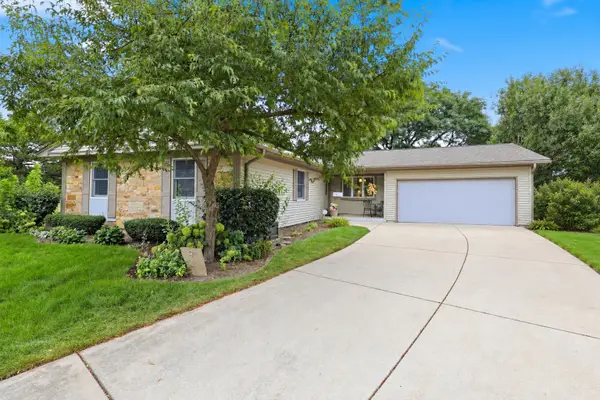 9 Dartford Lane, Schaumburg, IL 60194