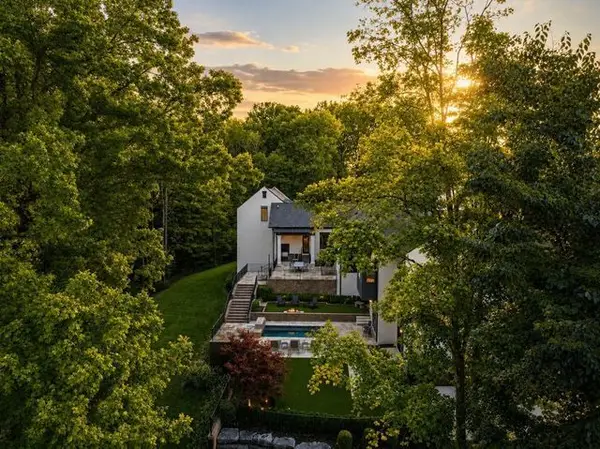 8100 Mountaintop Drive, College Green, TN 37046
