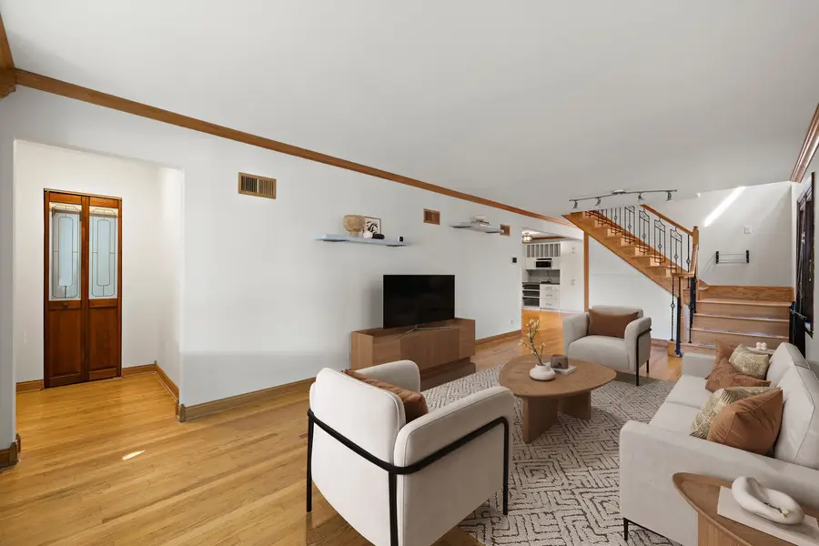 6051 N Marmora Avenue, Chicago, IL 60646 - #3