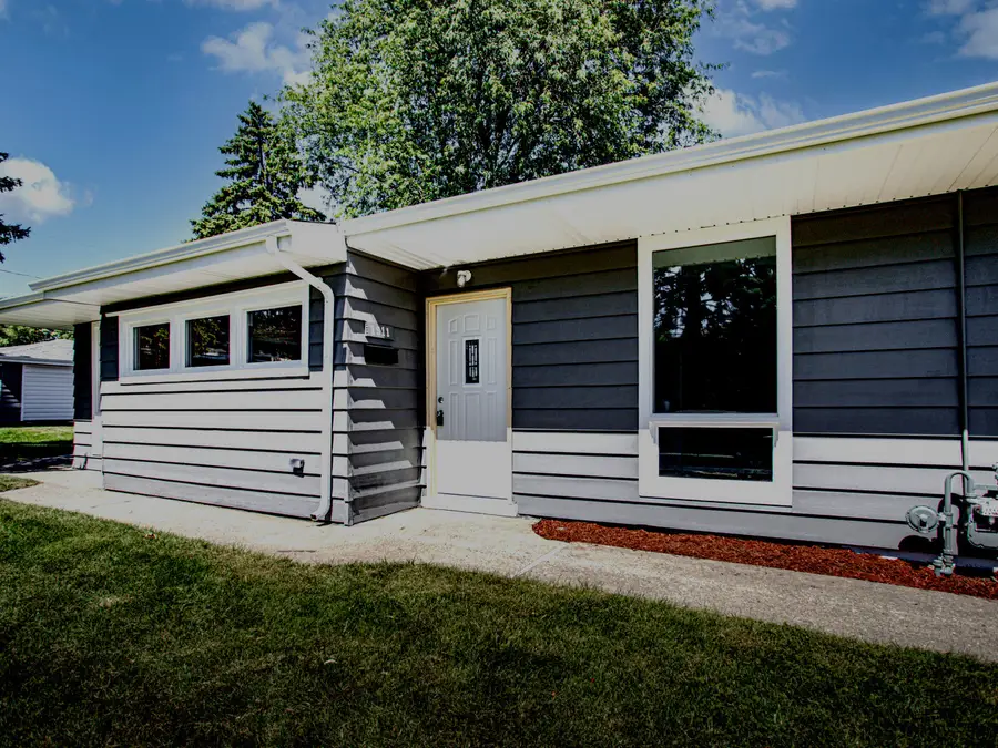 1911 N Hickory Street, Crest Hill, IL 60403 - #3