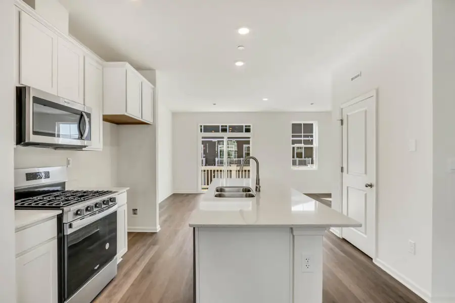 2042 Yellowstone Boulevard, Mundelein, IL 60060 - #3