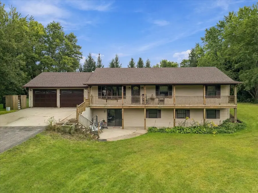 208 Willow Lane, Dixon, IL 61021 - #2