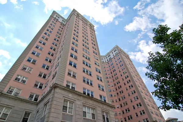 5555 N Sheridan Road #1007, Chicago, IL 60640