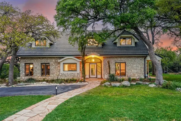 8004 Golden Oaks Lane, Austin,  78737
