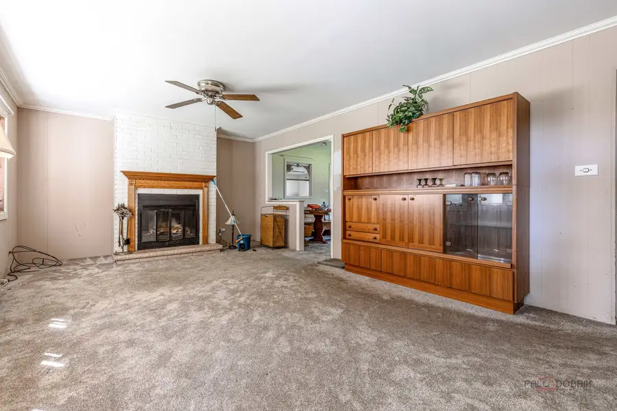 2006 Old Peterson Road, Libertyville, IL 60048 - #2