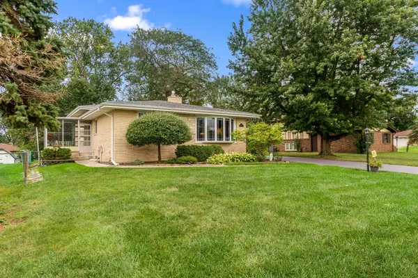 12449 S Mcvickers Avenue, Palos Heights, IL 60463