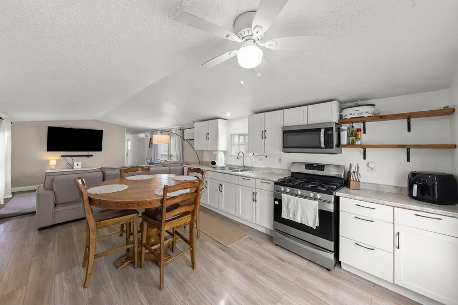 Address Withheld By Seller, Bartlett, IL 60103 - #3
