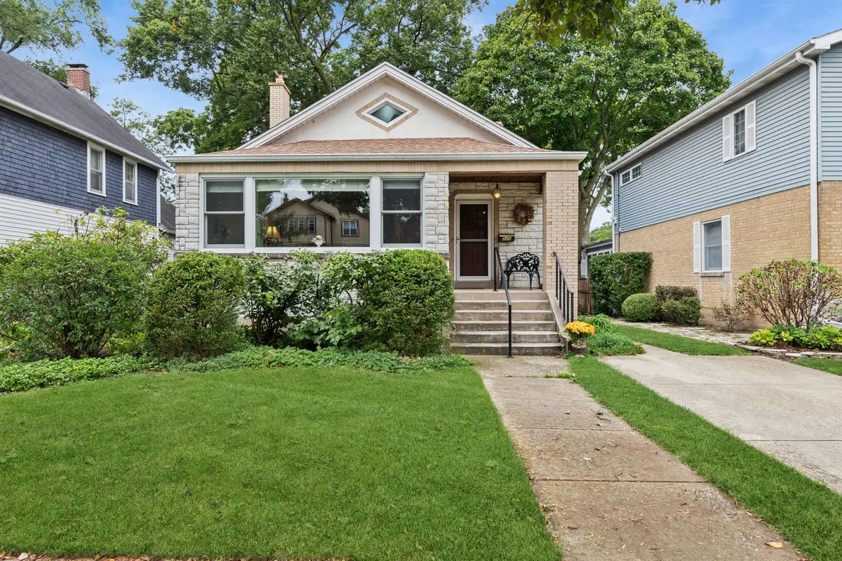 520 Courtland Avenue, Park Ridge, IL 60068 - #1