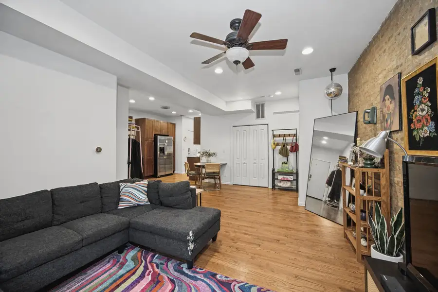 1641 W Farwell Avenue #2N, Chicago, IL 60626 - #3