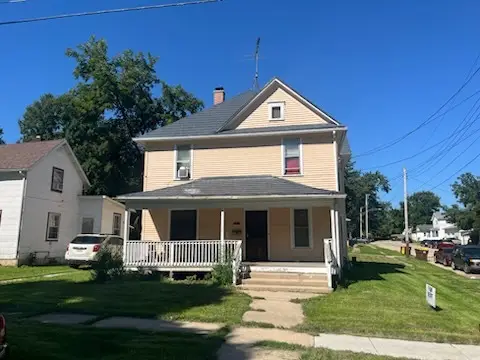1002 Oak Avenue S, Freeport, IL 61032 - #1
