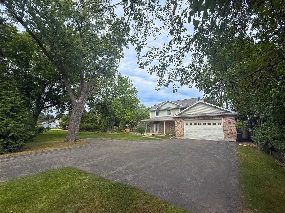 617 Edward Street, Sycamore, IL 60178 - #1