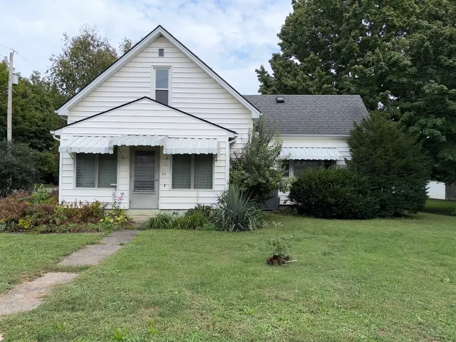211 N Seminary Street, Downs, IL 61736 - #2