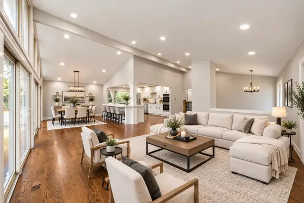 1117 Barberry Court, Downers Grove, IL 60515
