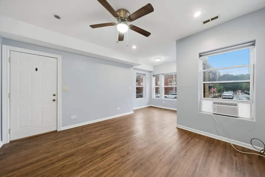 2265 W Diversey Avenue, Chicago, IL 60647 - #3