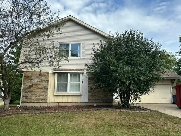 700 Butterfield Drive, Algonquin, IL 60102