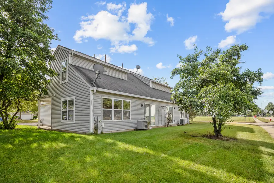 1320 Jenna Drive #B, South Elgin, IL 60177 - #3