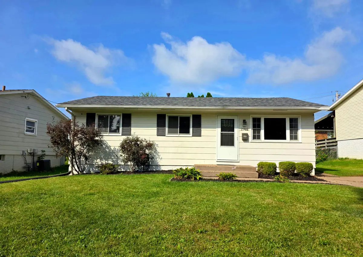 2902 Magnolia Drive, Bettendorf, IA 52722 - #1