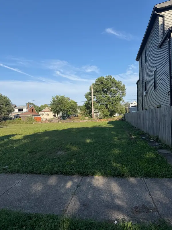 6449 S Seeley Avenue, Chicago, IL 60636