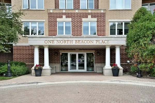 1 N Beacon Place #601, La Grange, IL 60525