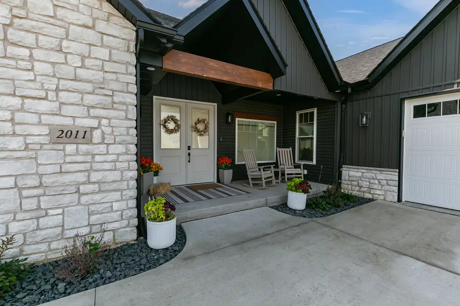 2011 E 59th Court, Davenport, IA 52807 - #2