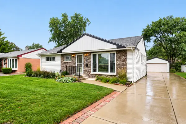 1301 S 2nd Avenue, Des Plaines, IL 60018
