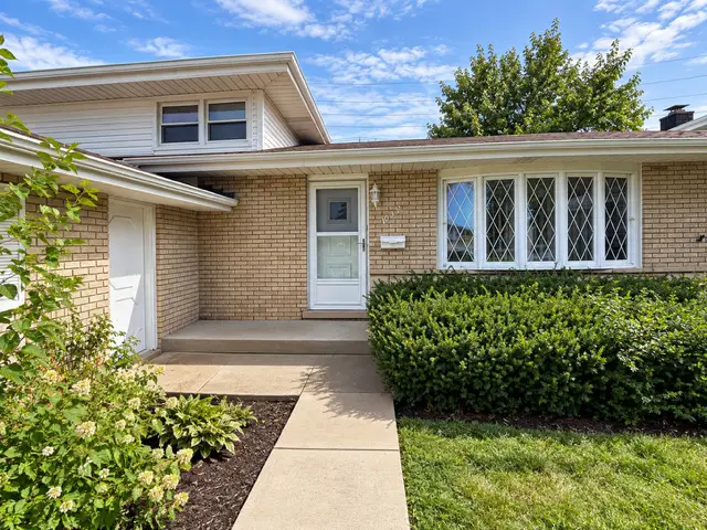 10321 Lacrosse Avenue, Oak Lawn, IL 60453 - #2