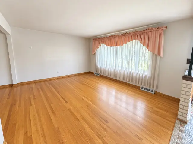 10321 Lacrosse Avenue, Oak Lawn, IL 60453 - #3