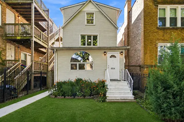 4104 N Richmond Street, Chicago, IL 60618