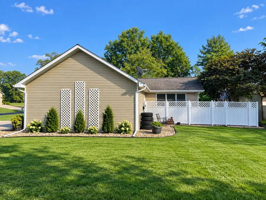 710 Prince Drive, Pinckneyville, IL 62274 - #3