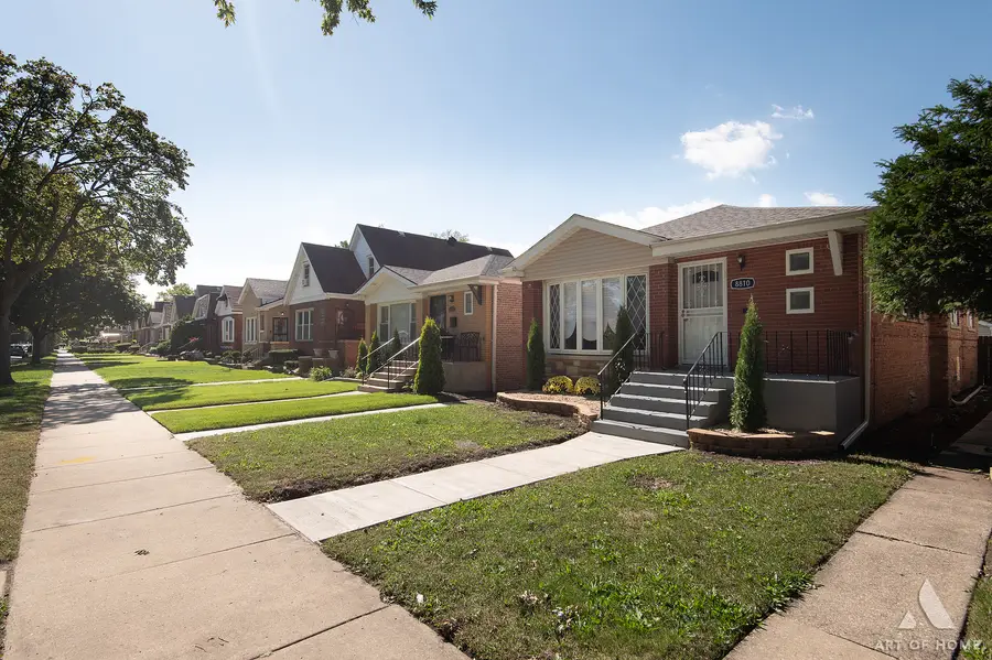 8810 S Euclid Avenue, Chicago, IL 60617 - #3