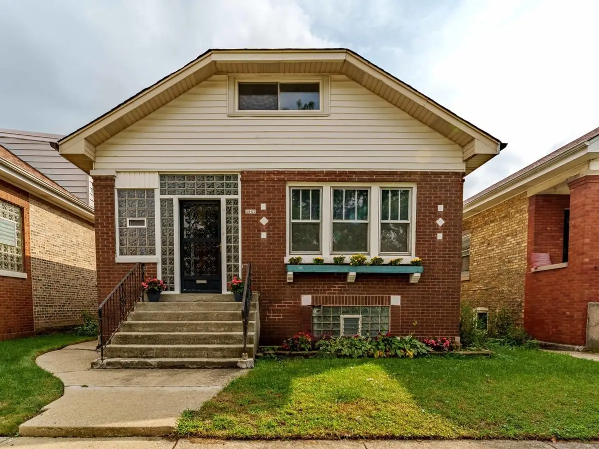 4947 W Deming Place, Chicago, IL 60639 - #1