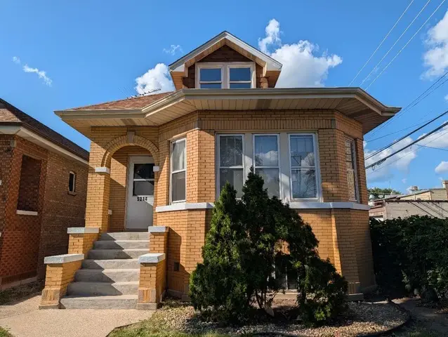 5214 W Schubert Avenue, Chicago, IL 60639 - #1