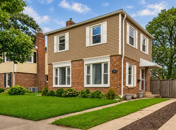 744 Manchester Avenue, Westchester, IL 60154
