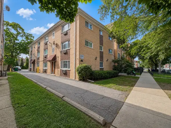 4306 N Keystone Avenue #303, Chicago, IL 60641