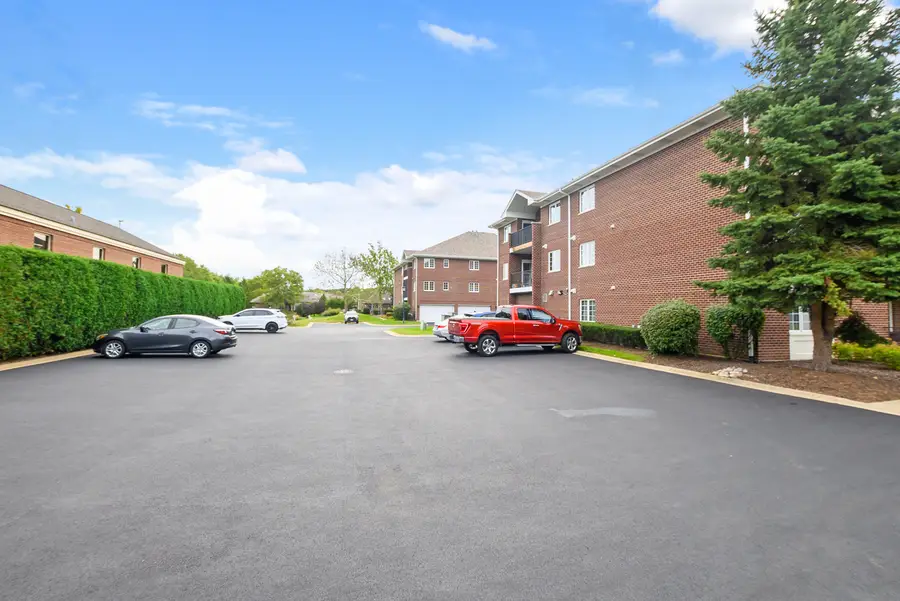 13059 Laurel Glen Court #301, Palos Heights, IL 60463 - #2