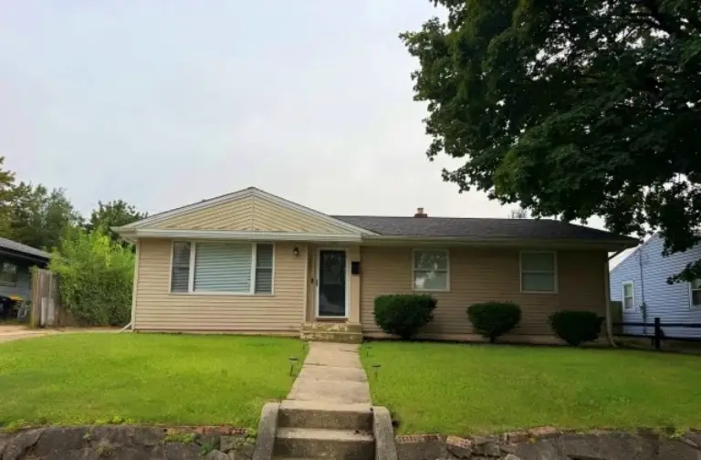 4007 Tonawanda Avenue, Rockford, IL 61108 - #1