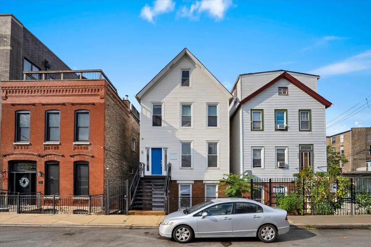 1618 W Blackhawk Street #1, Chicago, IL 60622 - #1