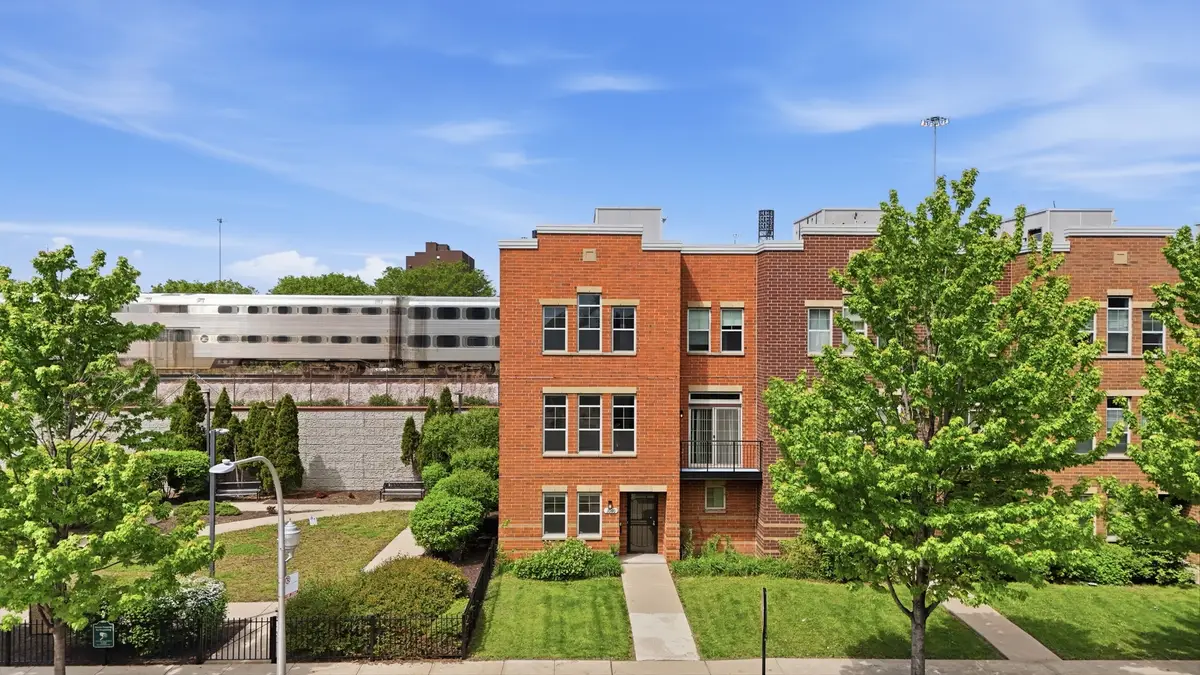 3560 S Federal Street, Chicago, IL 60609 - #1