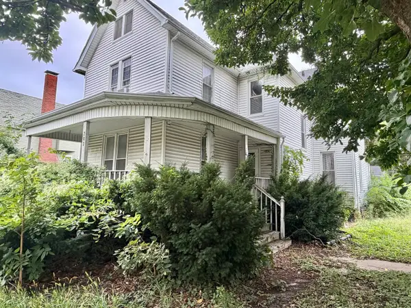 203 W Locust Street, Canton, IL 61520